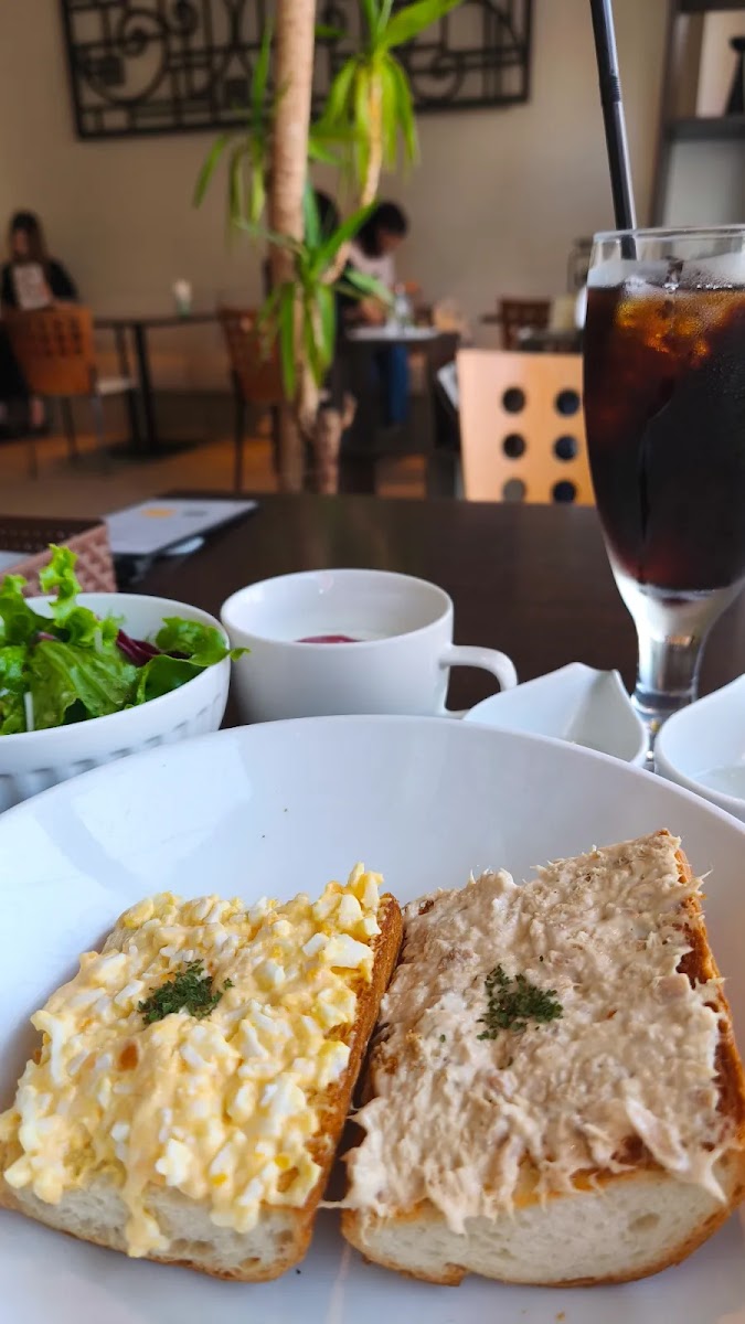 Cafe Dining Crocus - 4