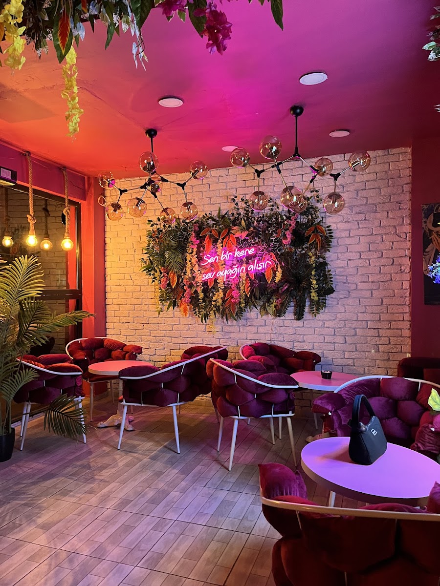 Qugga Cafe Pastane Restorant - 10