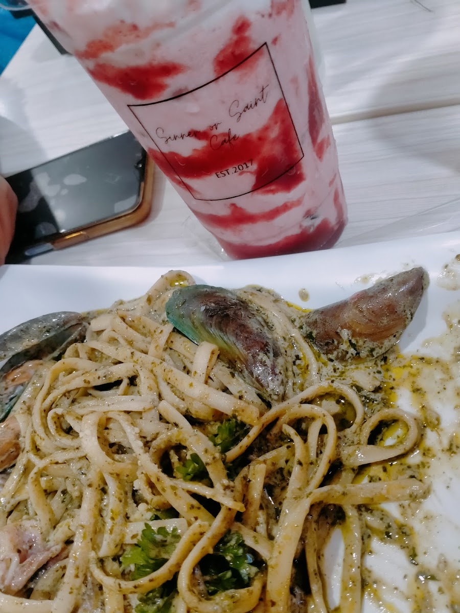 Sinner or Saint Cafe - 7