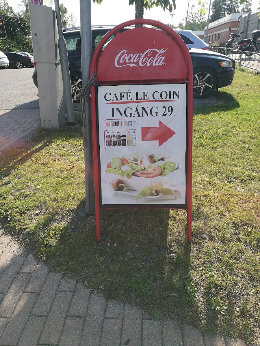 Café Le Coin - 1