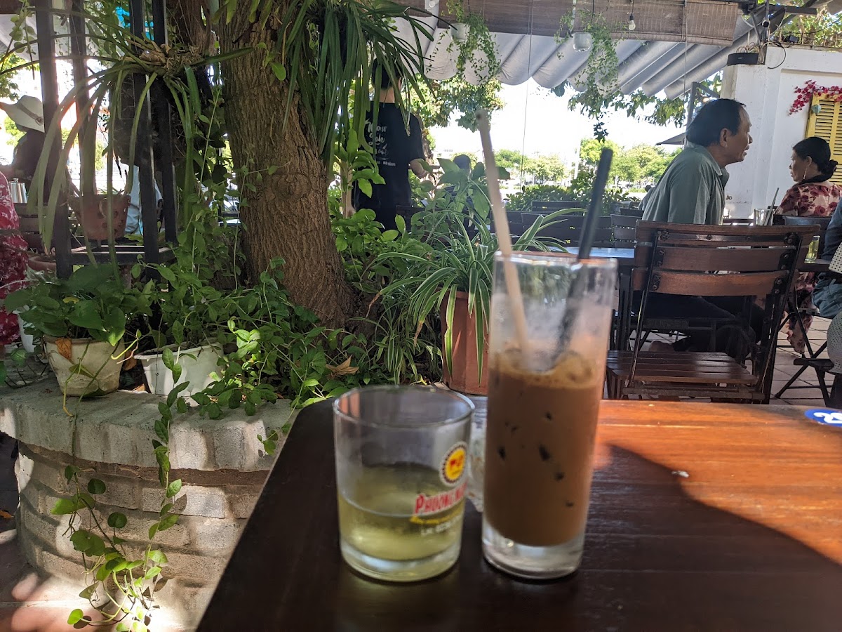 Moon Lake Coffee - 7