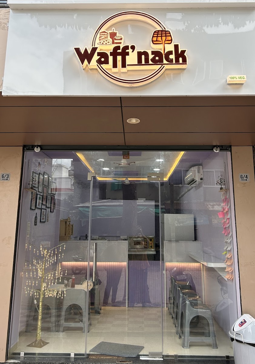 Waff'nack Cafe