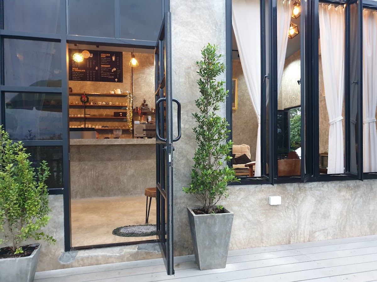 ม็องต์นา คาเฟ่ Mont na cafe