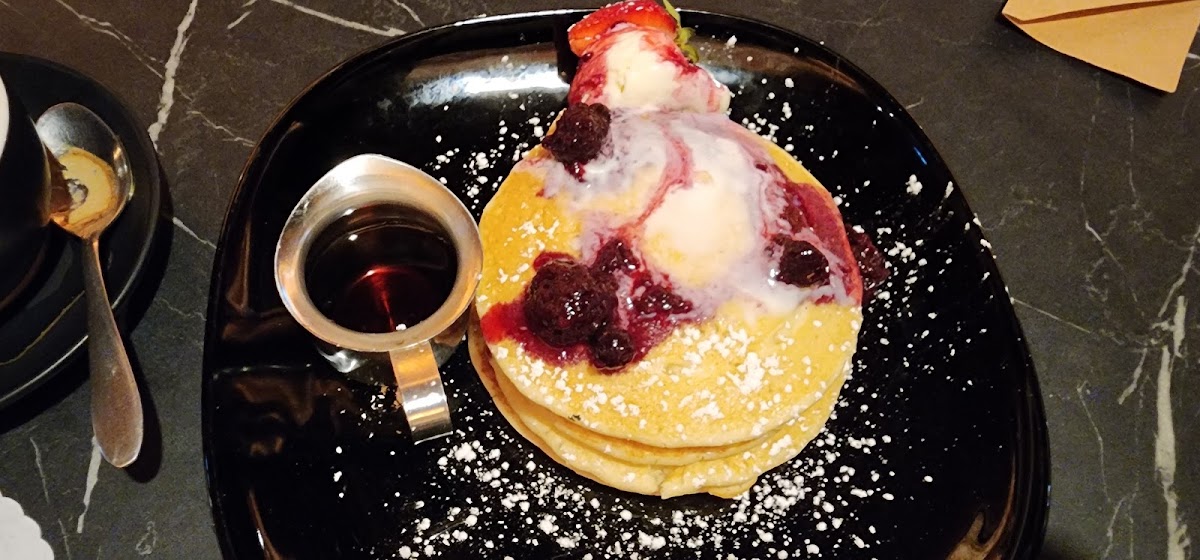 Desert Cave Cafe - 7