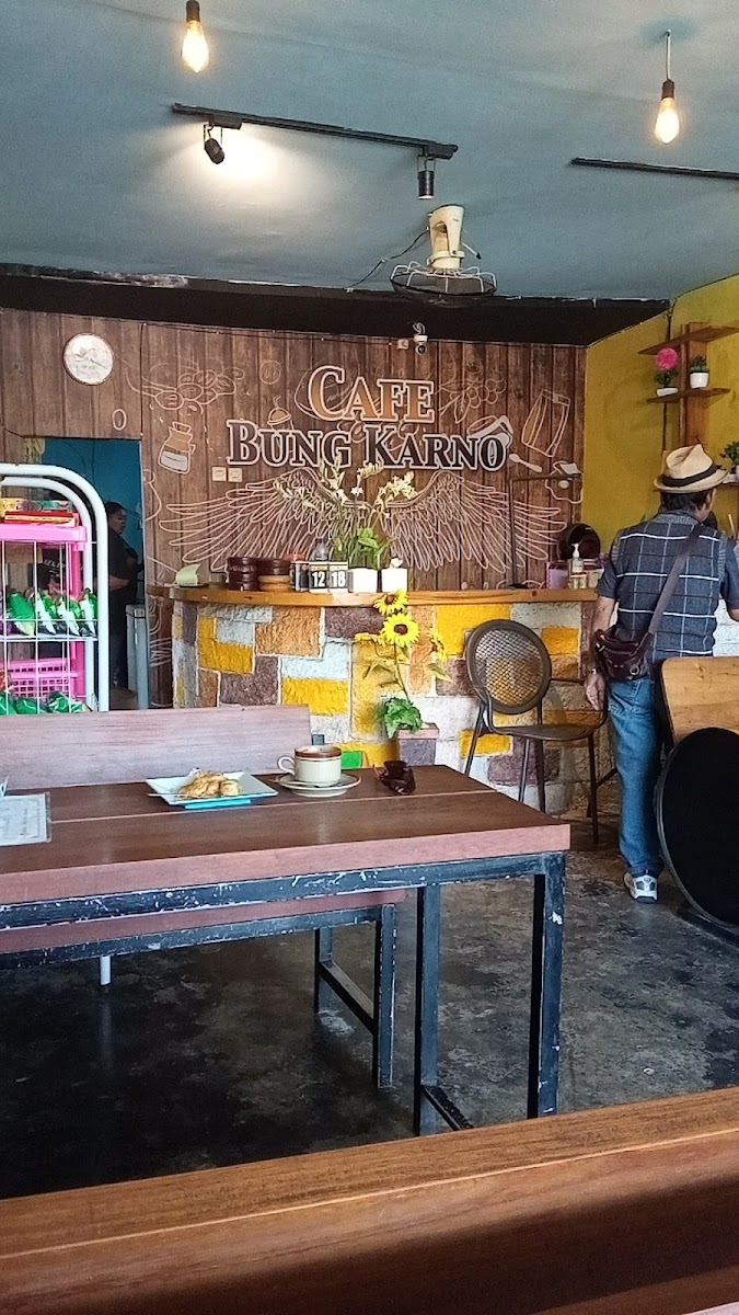 Cafe & Resto Bung Karno