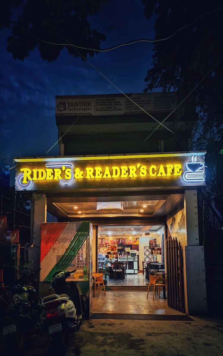 RIDER'S & READER'S CAFE