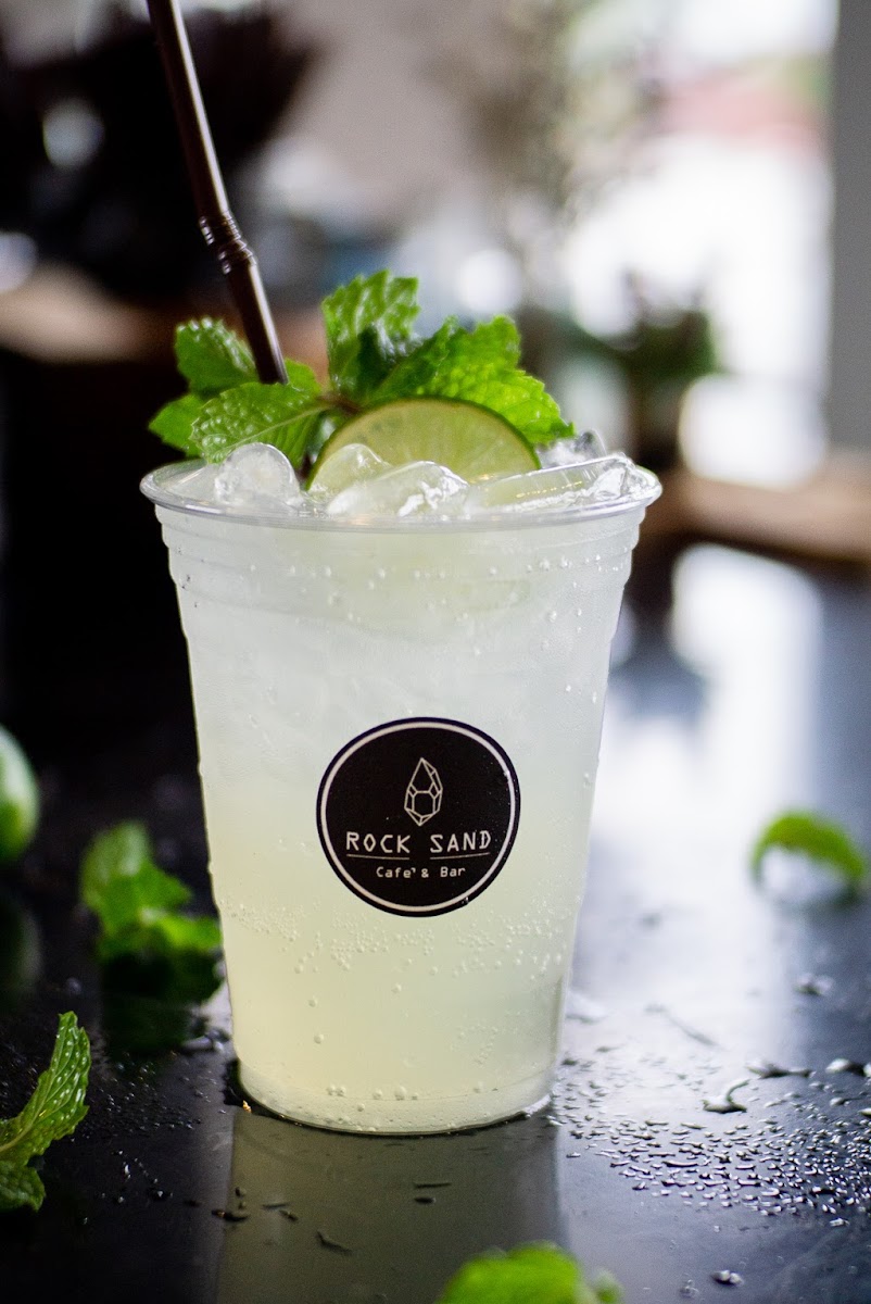 Rock Sand Cafe’ & Bar - 3