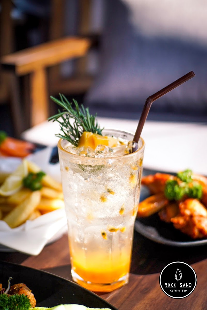 Rock Sand Cafe’ & Bar - 5