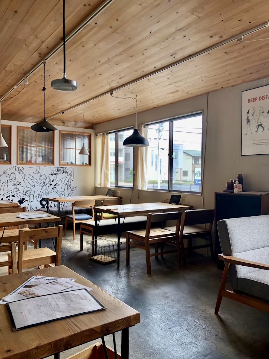 BROOK CAFE&ZAKKA