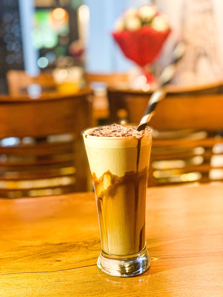 The lil Paris Cafe - 6