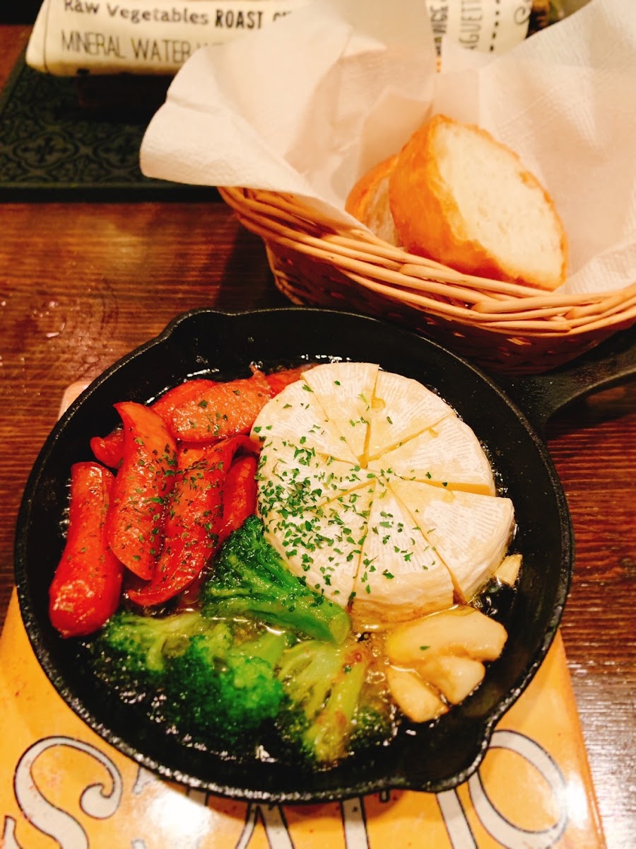 Dining Cafe Weather Report - 6