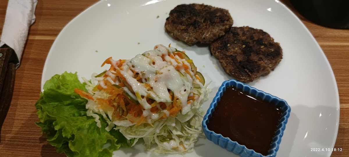 Kanna Coffee & Eatery - 10