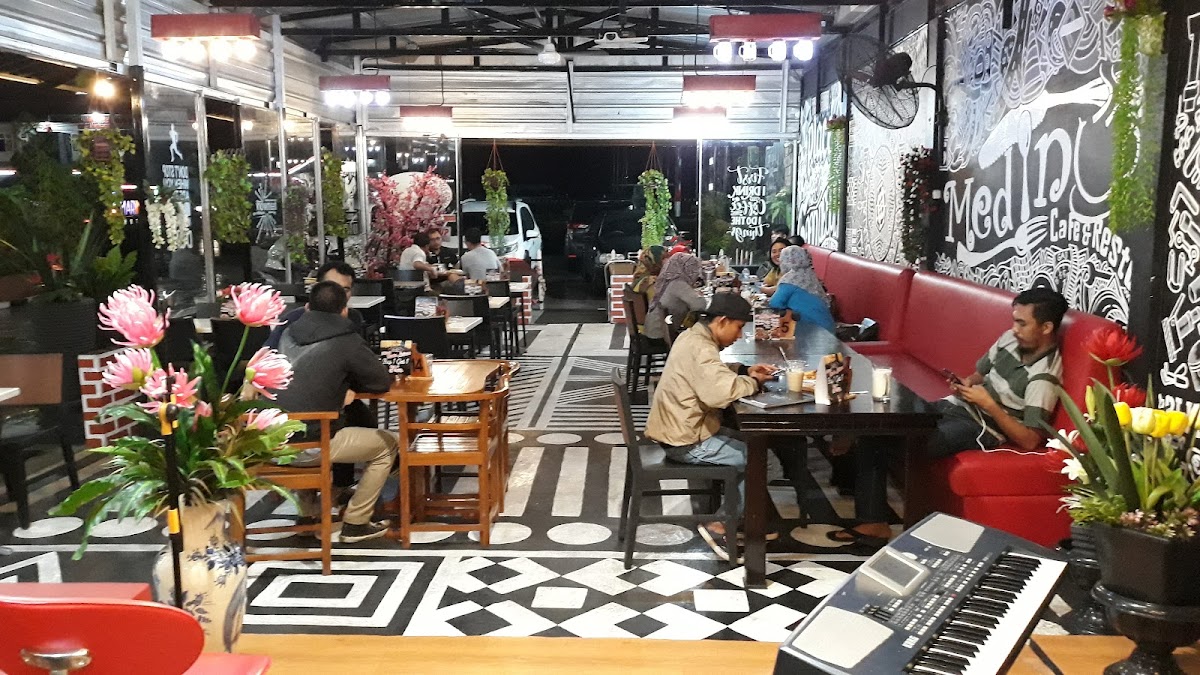 Medinu Cafe and Resto