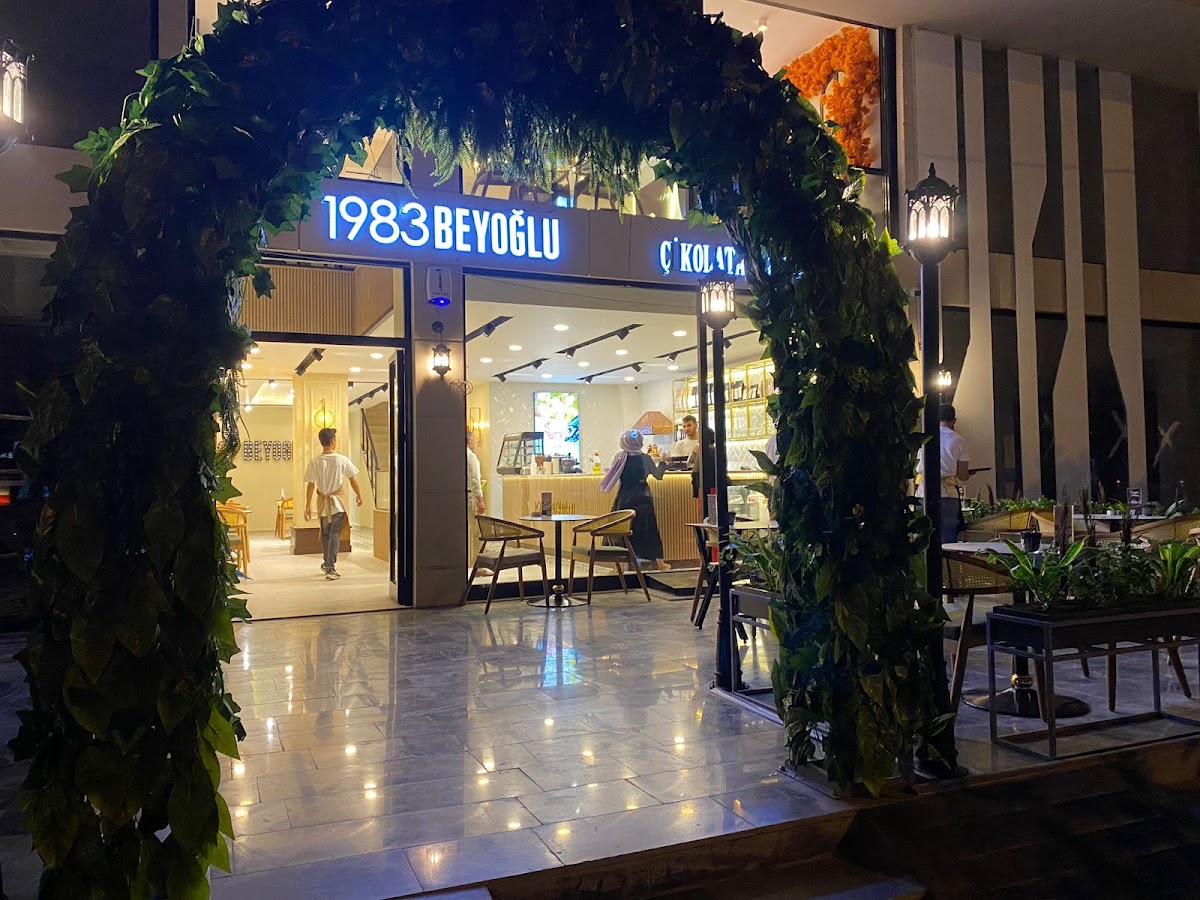 1983 Beyoğlu Çikolata&Kahve