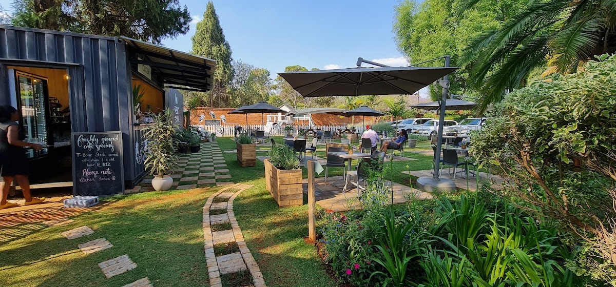 Freshly Ground Cafe - 4