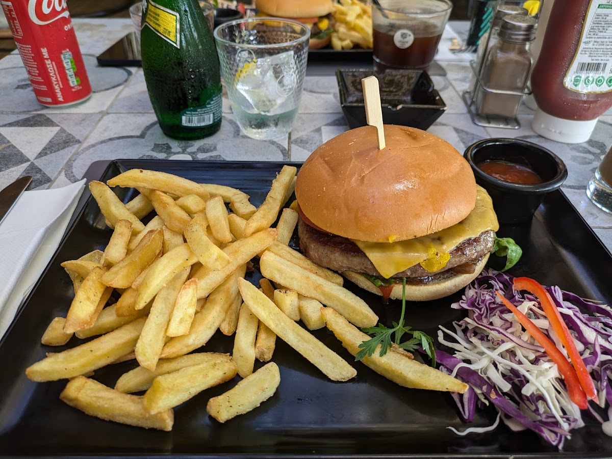 Mango Café & Bar - 6