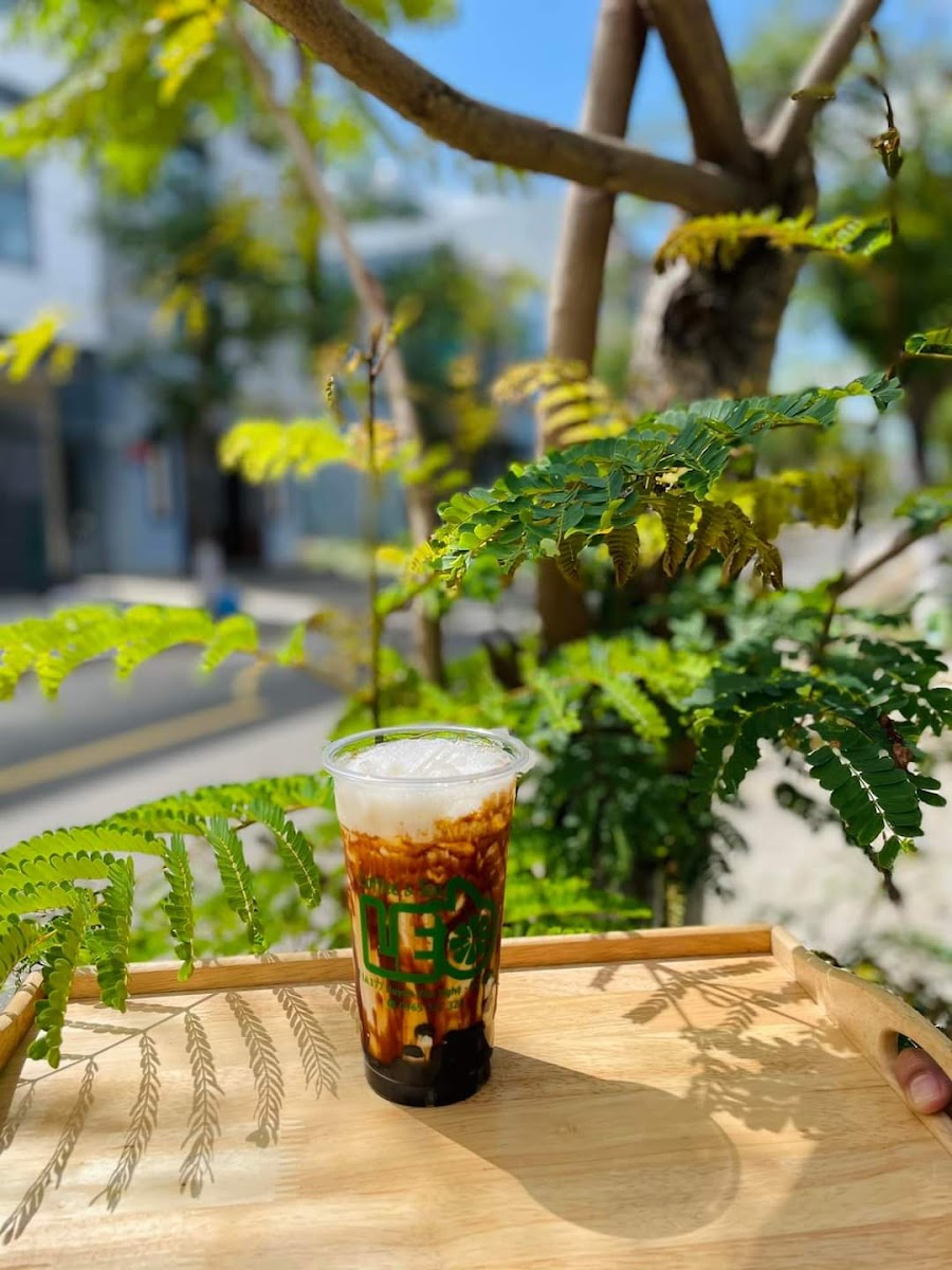 LE'O COFFEE & TEA - 7