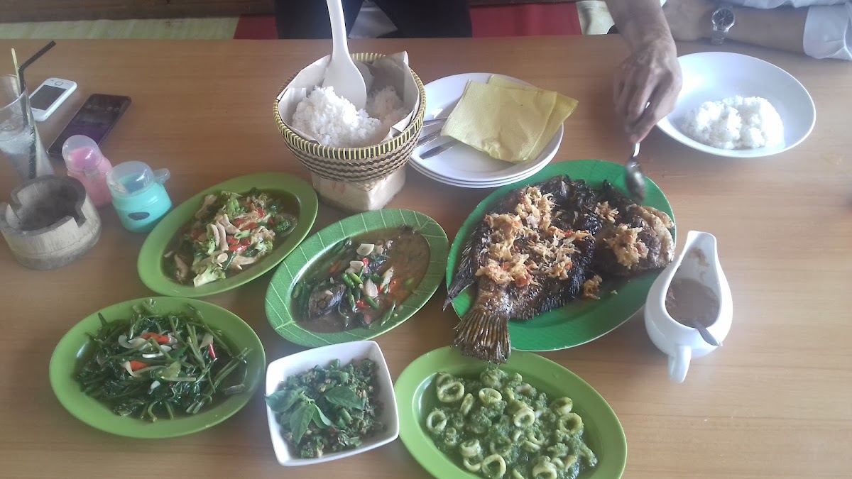 Rumah Makan Panorama - 5