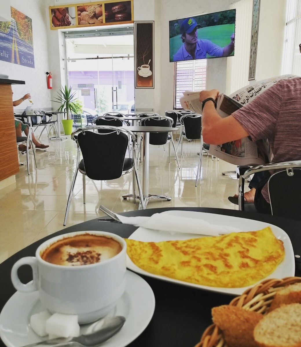 Café Bella Strada كافيه بيلا سترادا - 9
