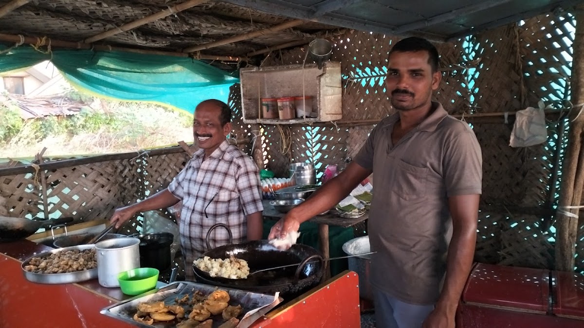 Ashok Anna Tea Cafe Trasi Beach