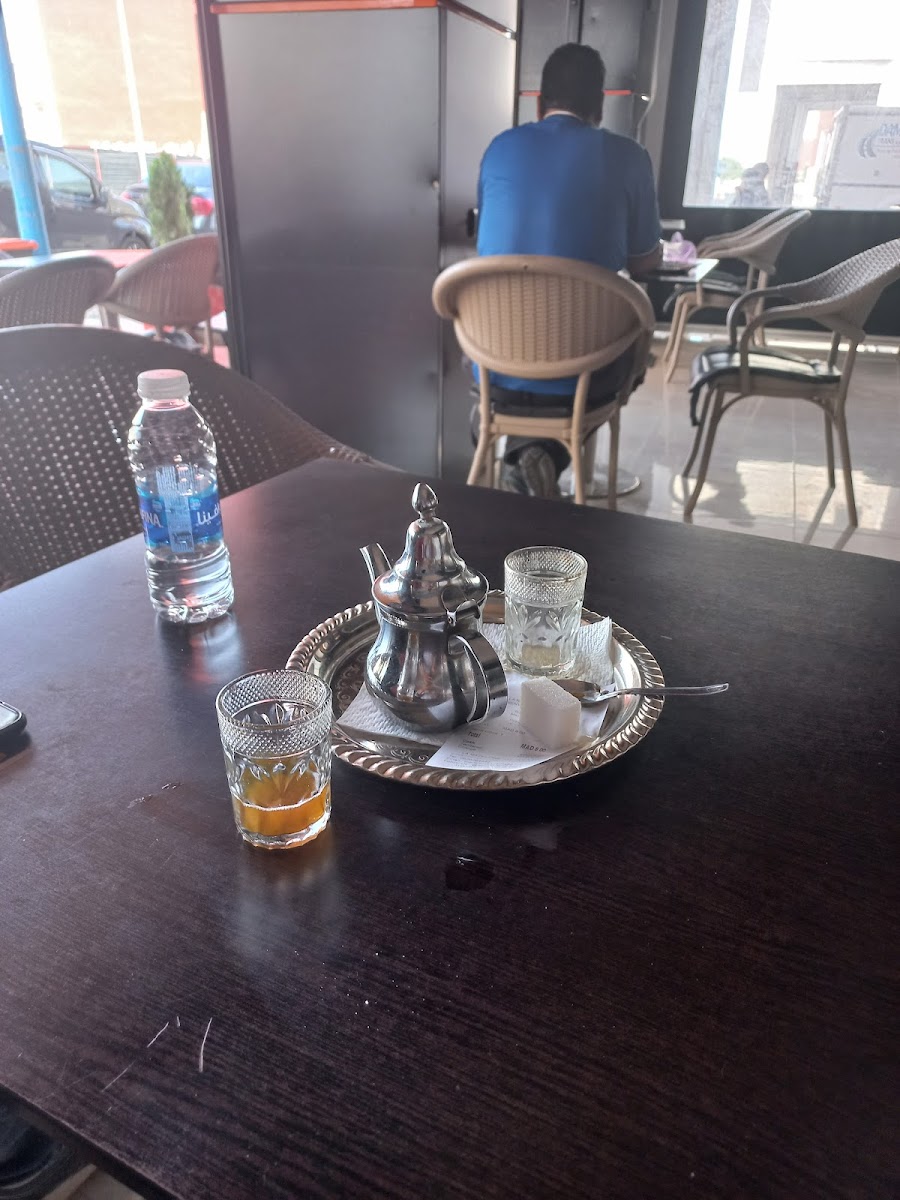 Café & Pâtisserie Lamadeleine - 4