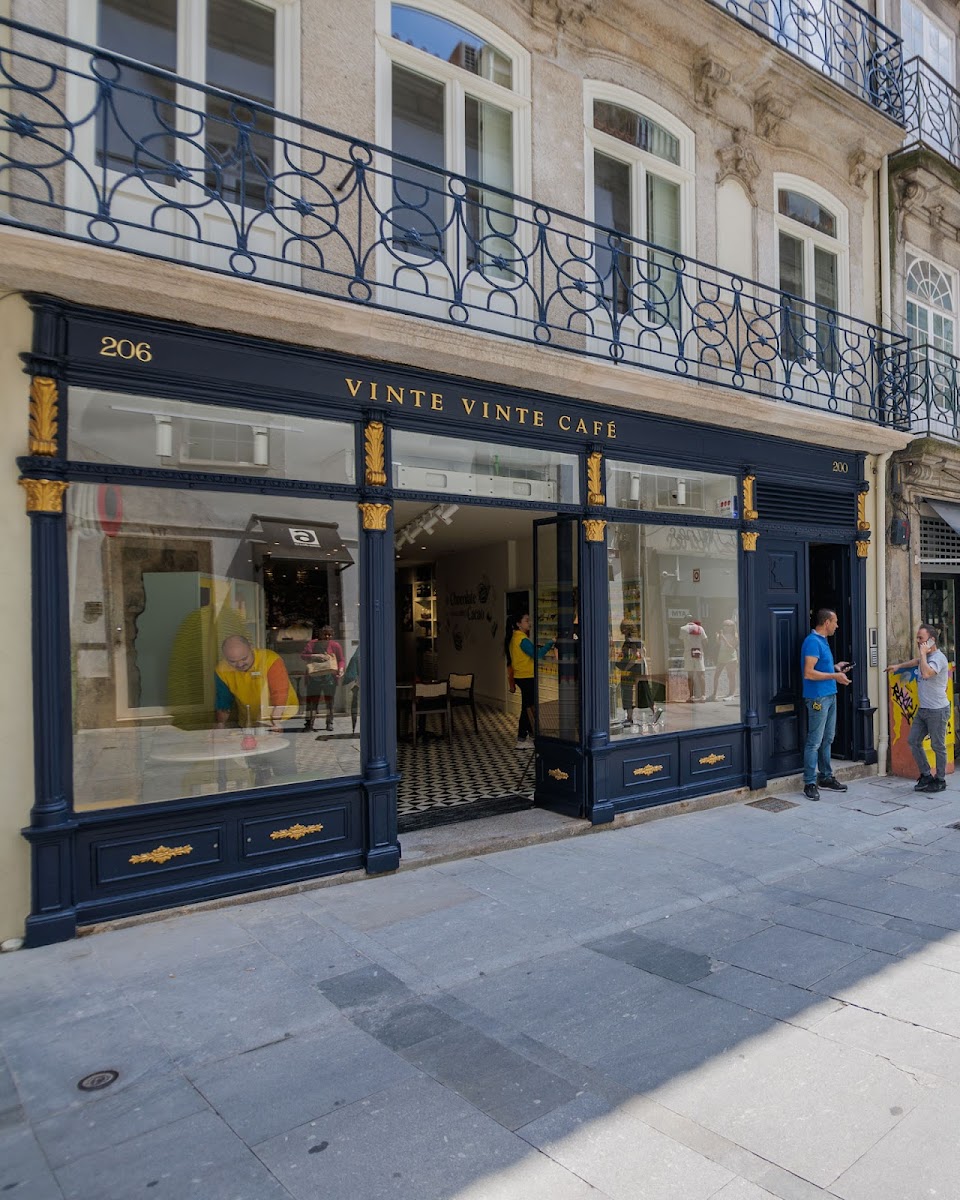 Vinte Vinte Cafe Flores