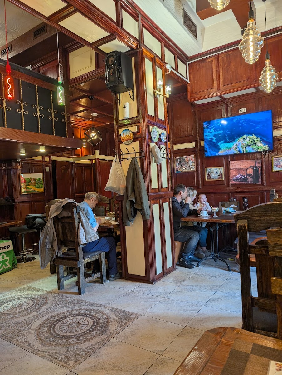 Kafe Shashlychnyy Dom Khinkali