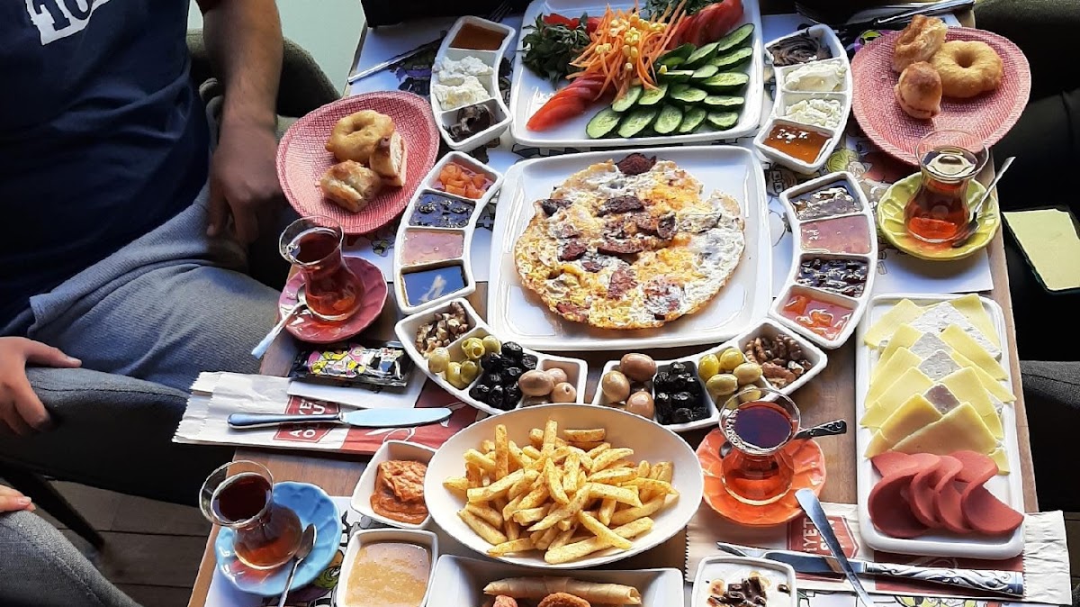 Cartoon Art Cafe - 2