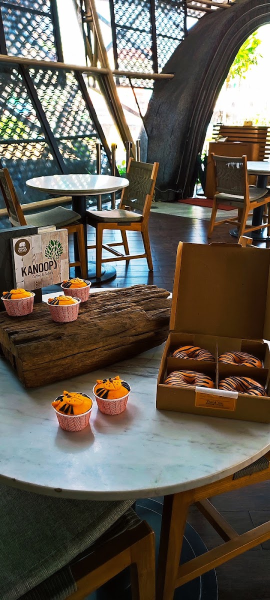 Kanoopi Coffee & Eatery - 6