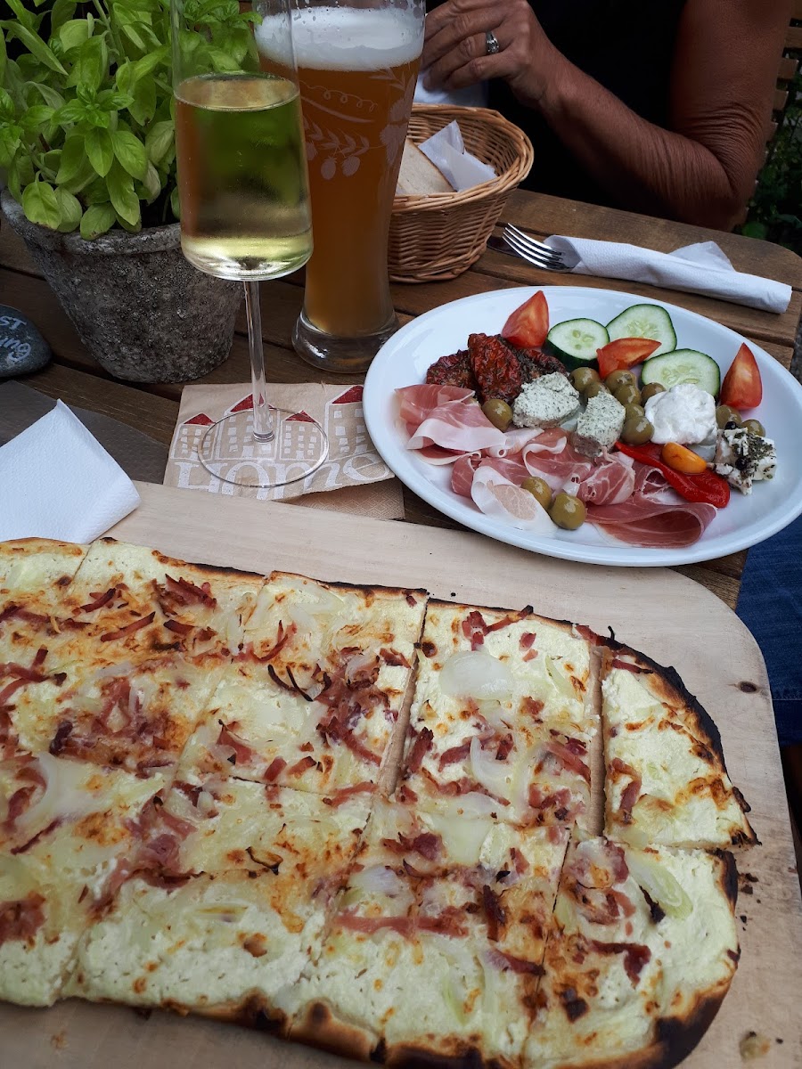 Dorfladen & Cafe Britzingen - 2