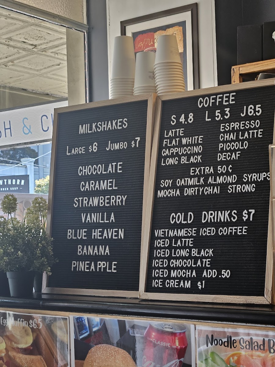 Michelle's Rolls & Coffee - 3