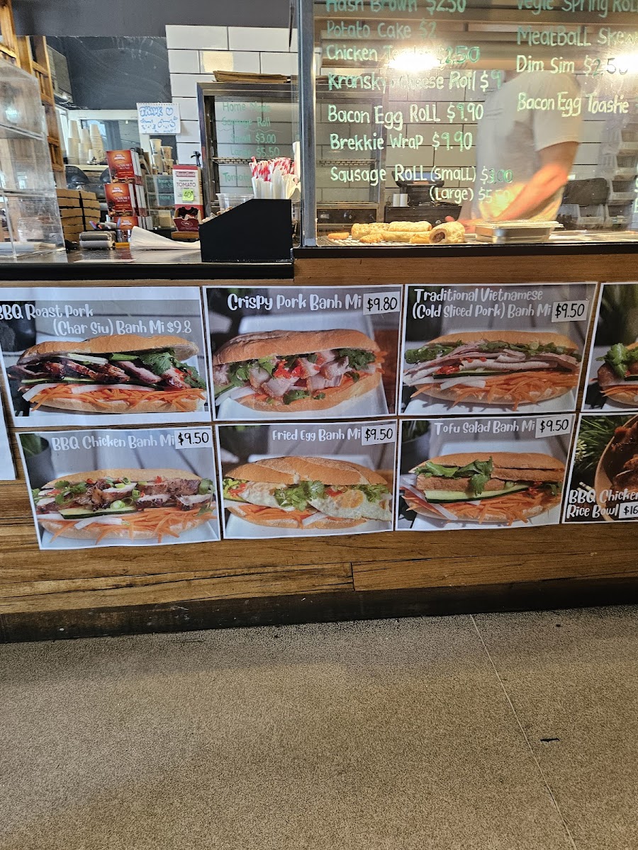 Michelle's Rolls & Coffee - 5