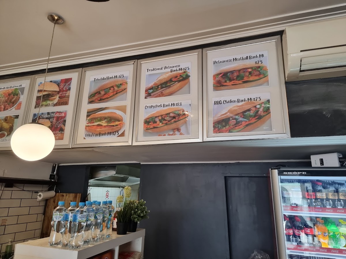 Michelle's Rolls & Coffee - 8