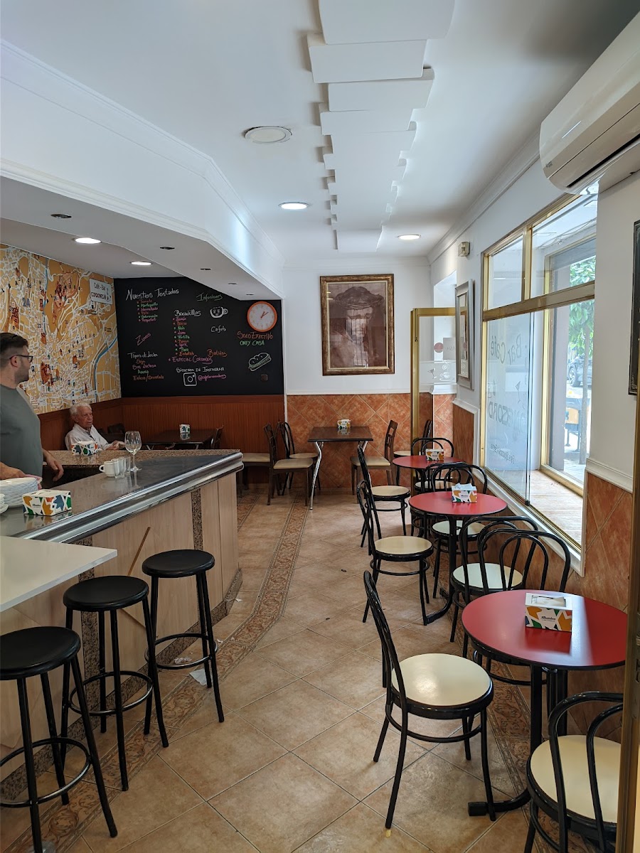 cafe bar paco cordones