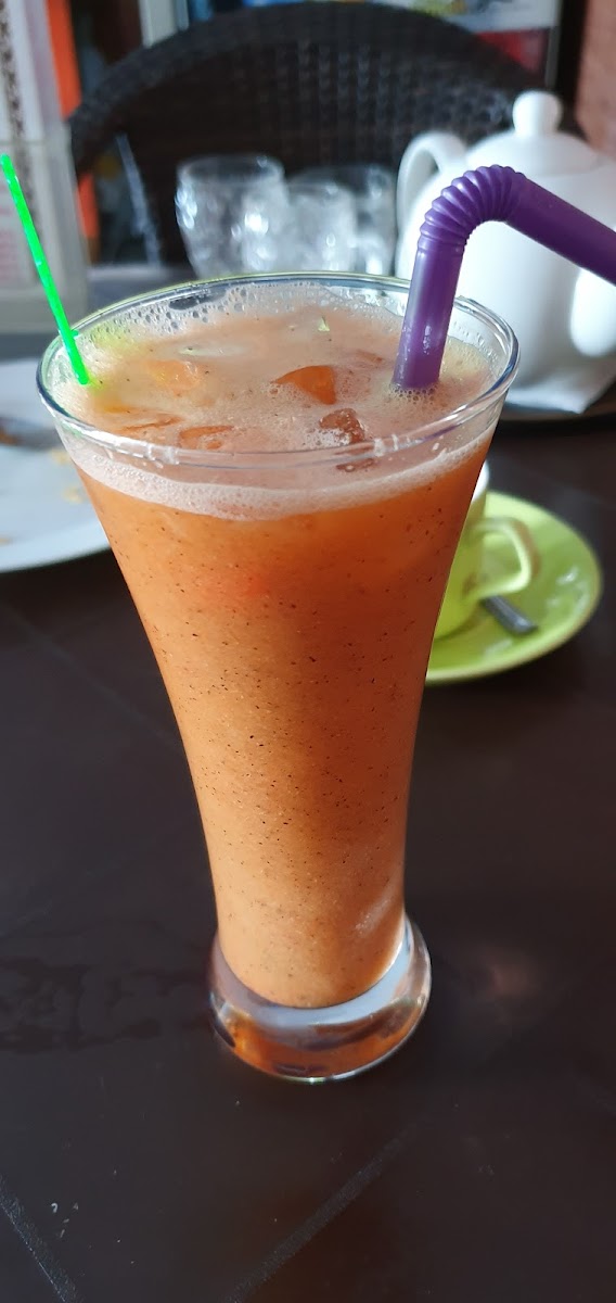 Famous (Coffee & Bakery) - 8