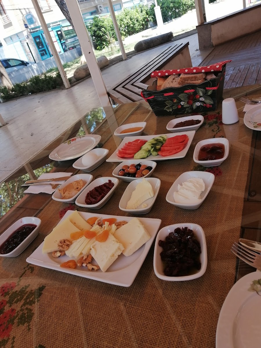 Emiralem Çilek Cafe - 5