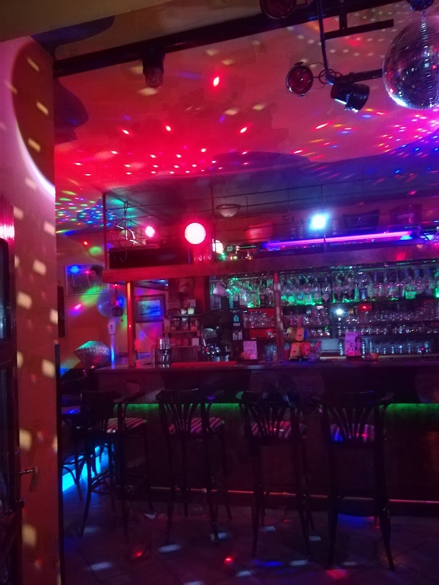 CAFFE BAR DVORSKA - 4