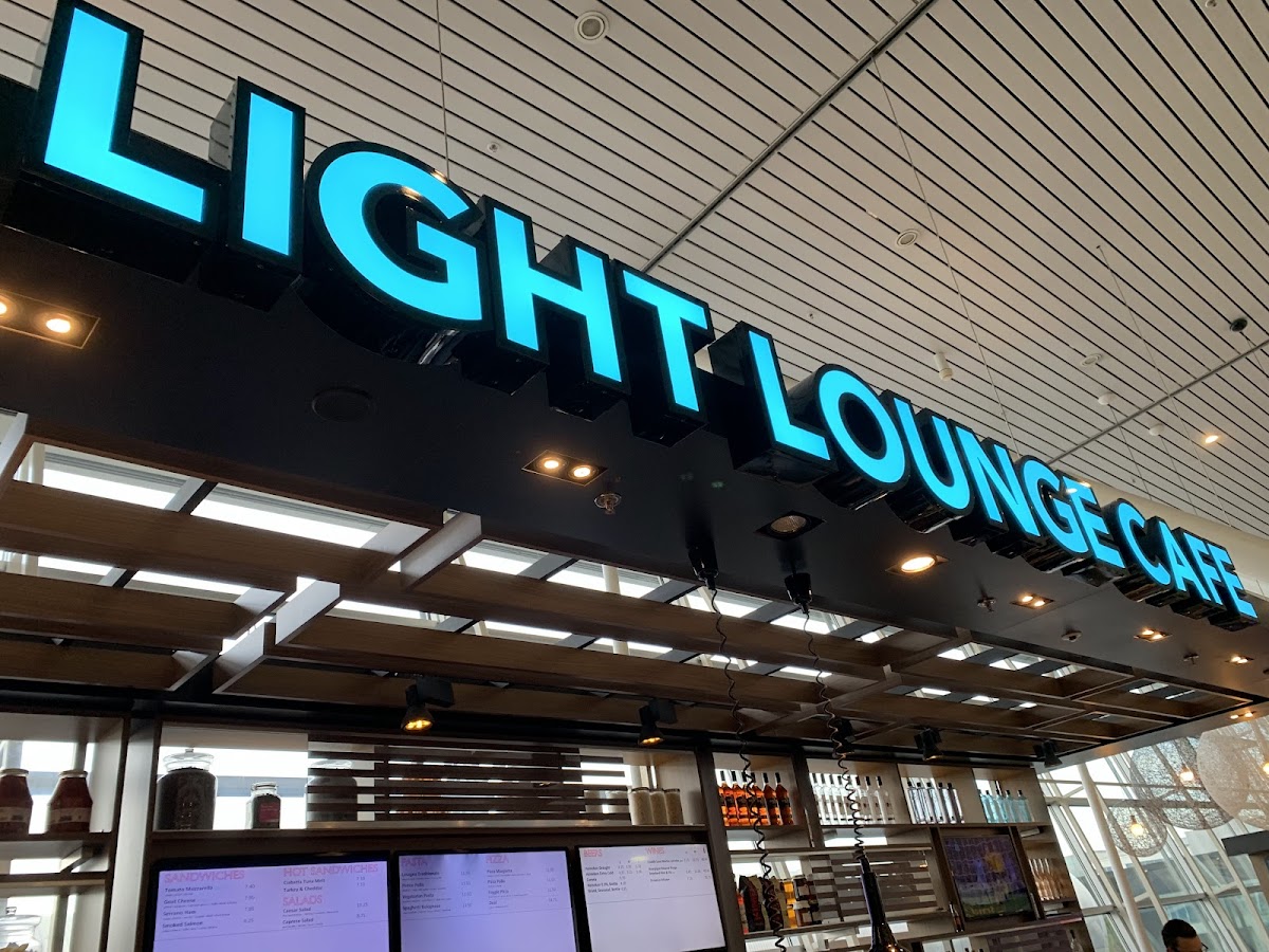 Light Lounge Café