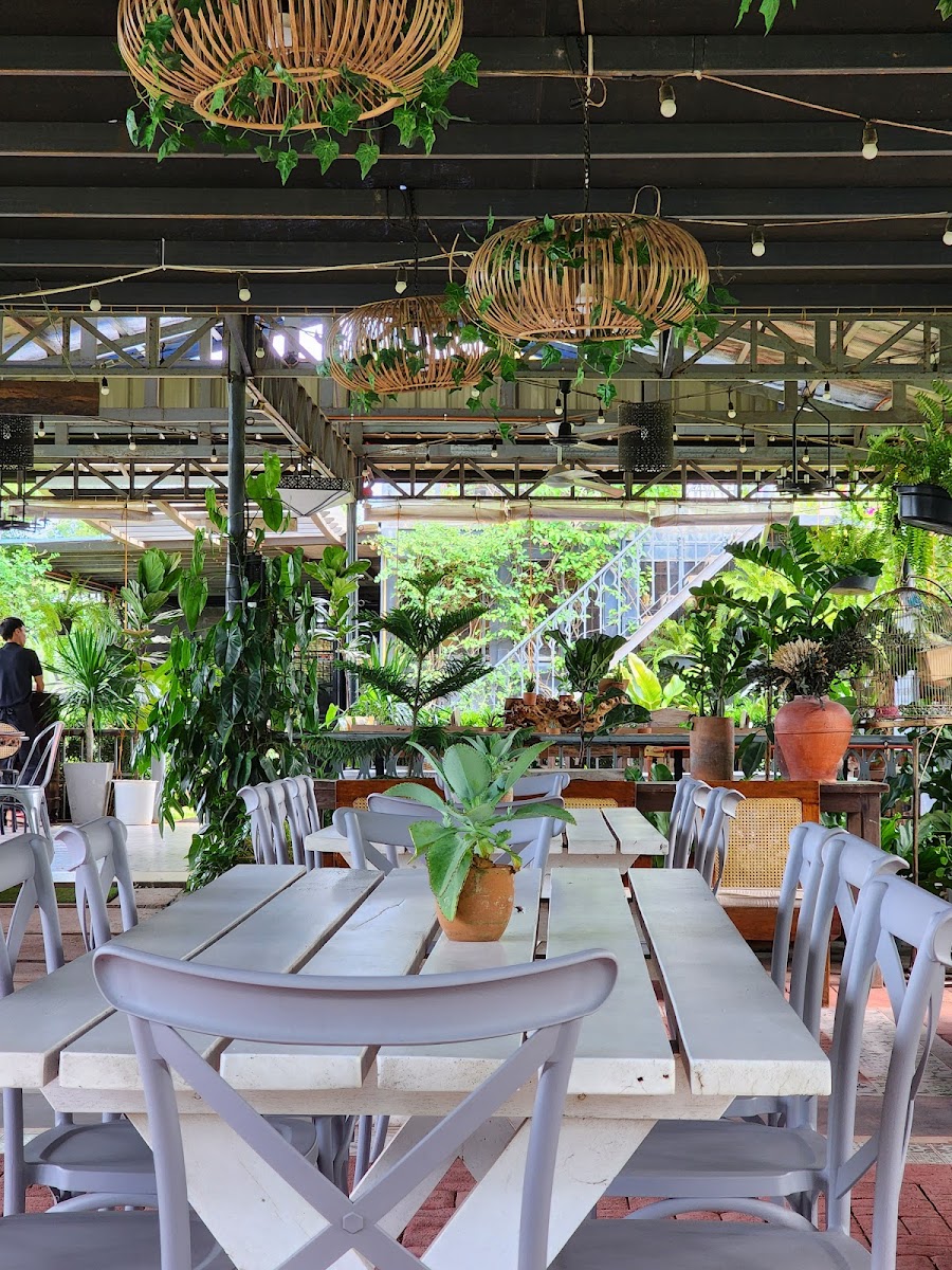 Pong's Garden Cafe