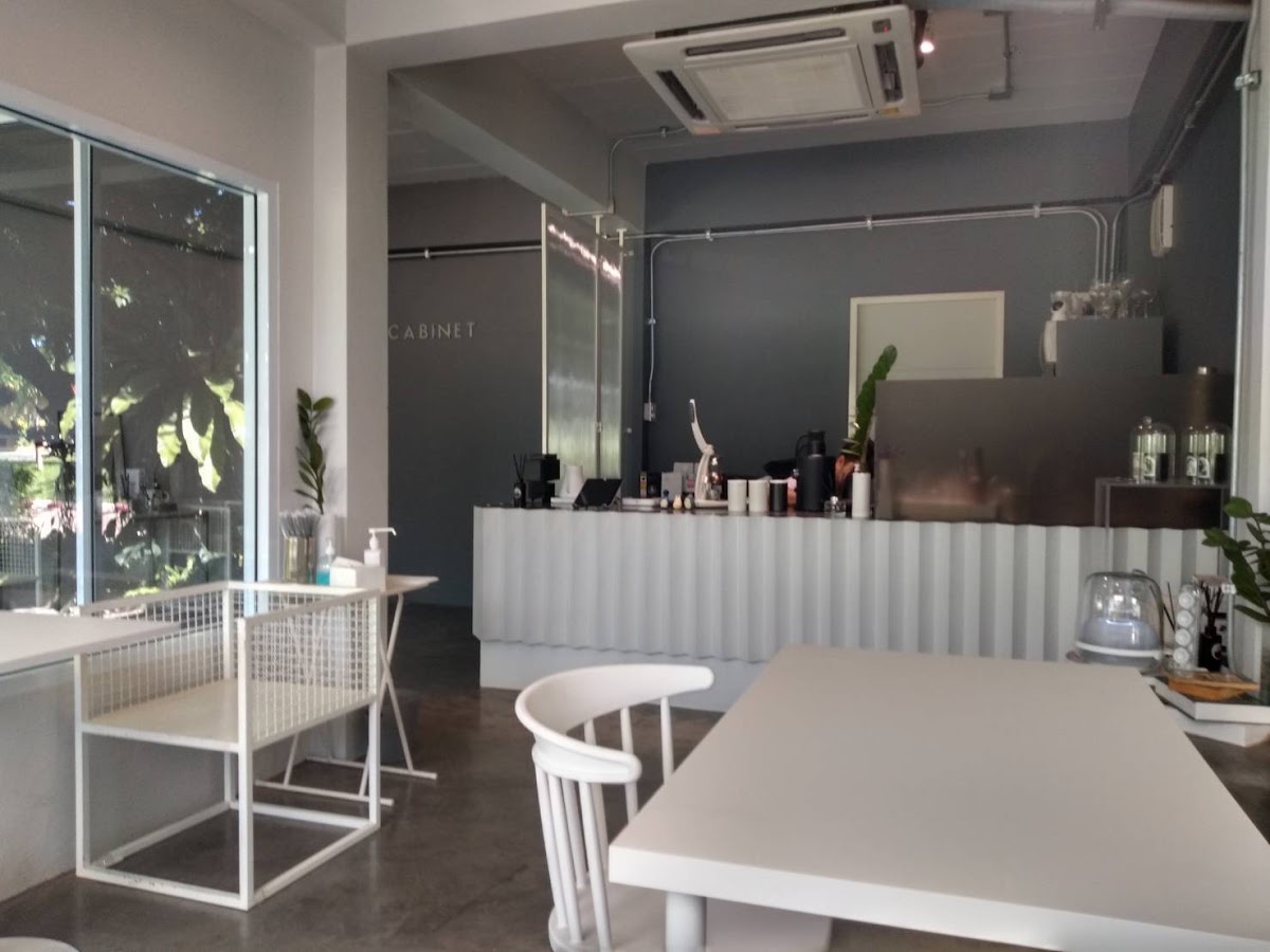 CABINET Cafe & Studio