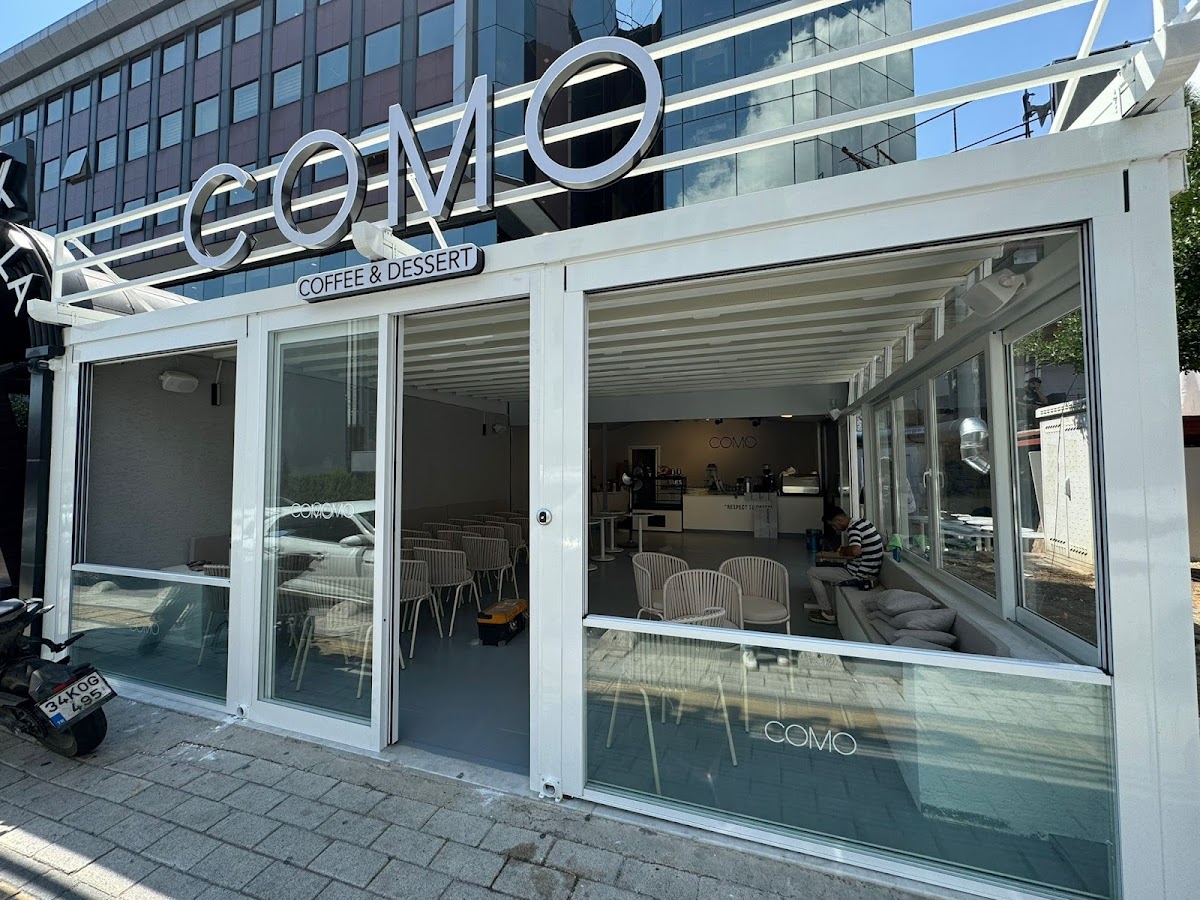 COMO COFFEE & DESSERT