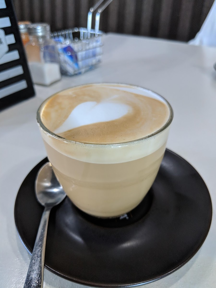 363 Cafe Lounge & Bakery Campsie (Manoush) - 6