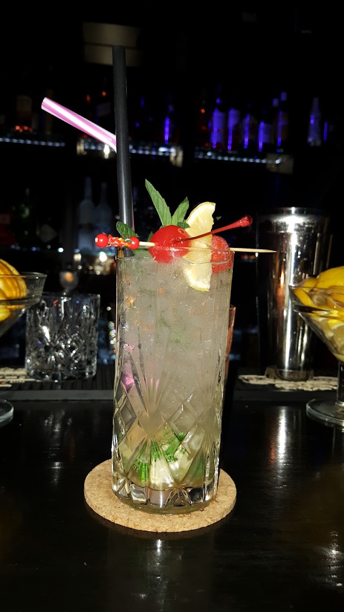 La Sueno Cafe Bar - 6