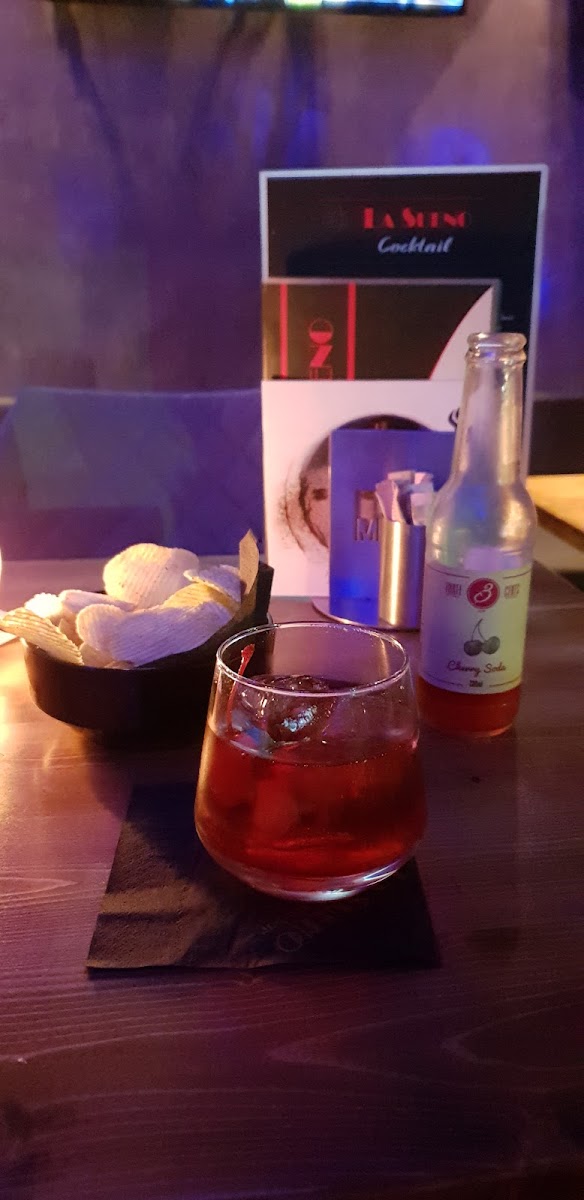 La Sueno Cafe Bar - 8