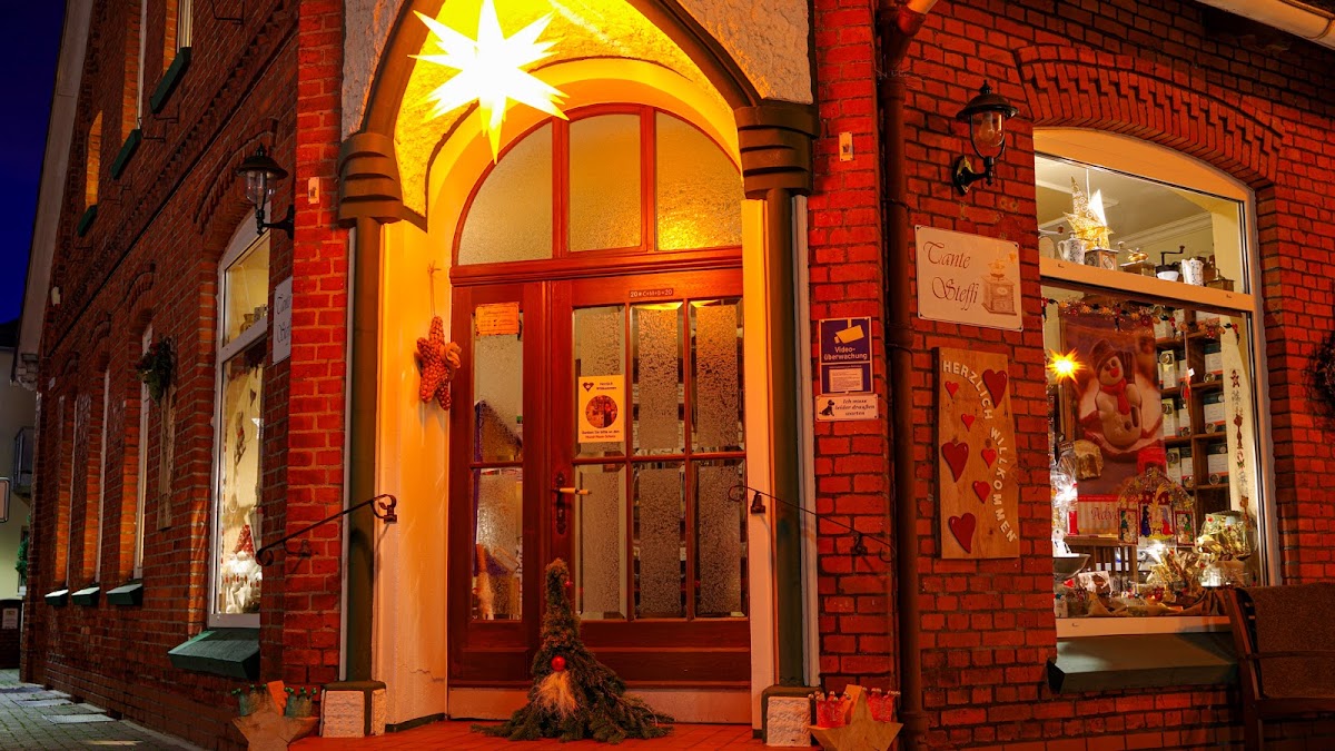 Kaffeehaus Tante Steffi - Stefani Zager