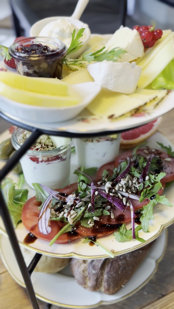 Lieberbrook Cafe & Weinbar - 2