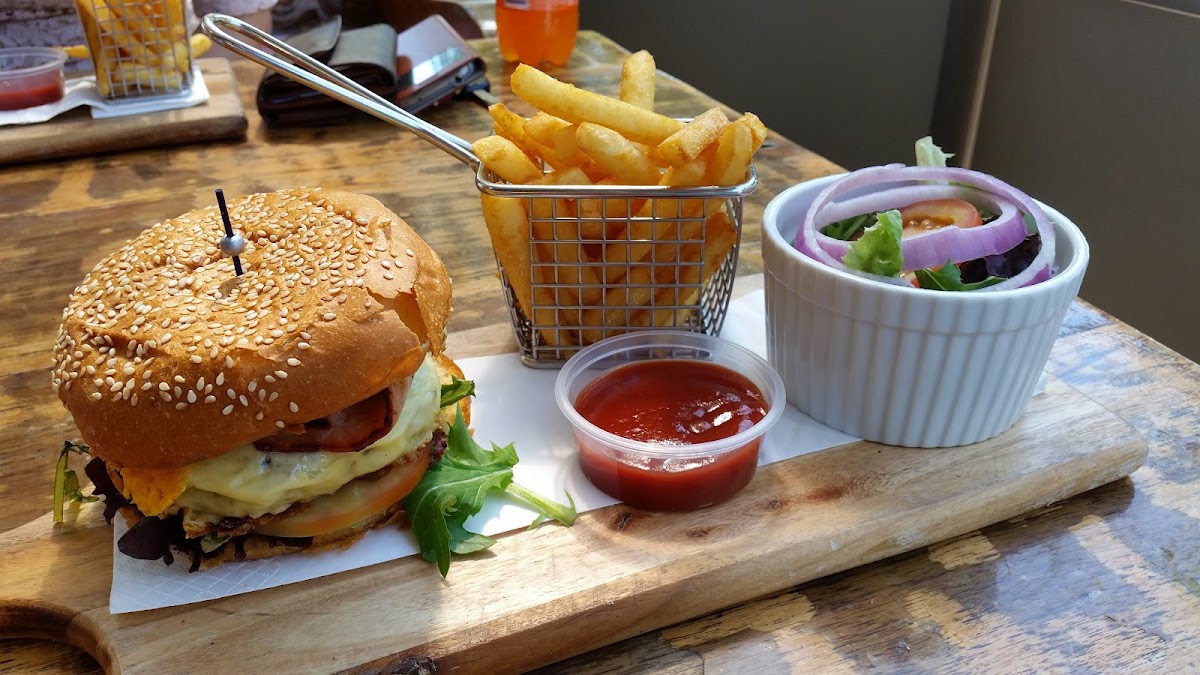 Lilies on the Park - 9