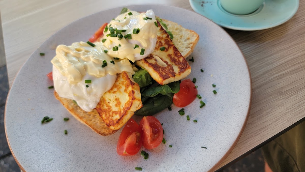 The Coffee Club Cafe - Mater Hill - 10