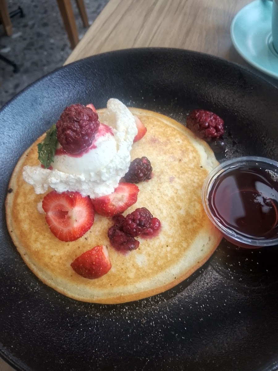 The Coffee Club Cafe - Mater Hill - 8