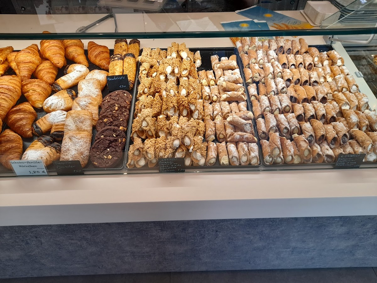 Bekkys Bäck - Ελληνικό Ζαχαροπλαστείο Café, Kuchen, Torten - 8